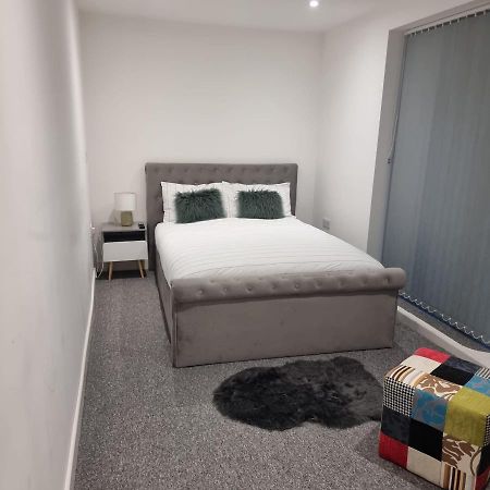 Classic 2 Bed Apartment In Oldkent Road ロンドン エクステリア 写真